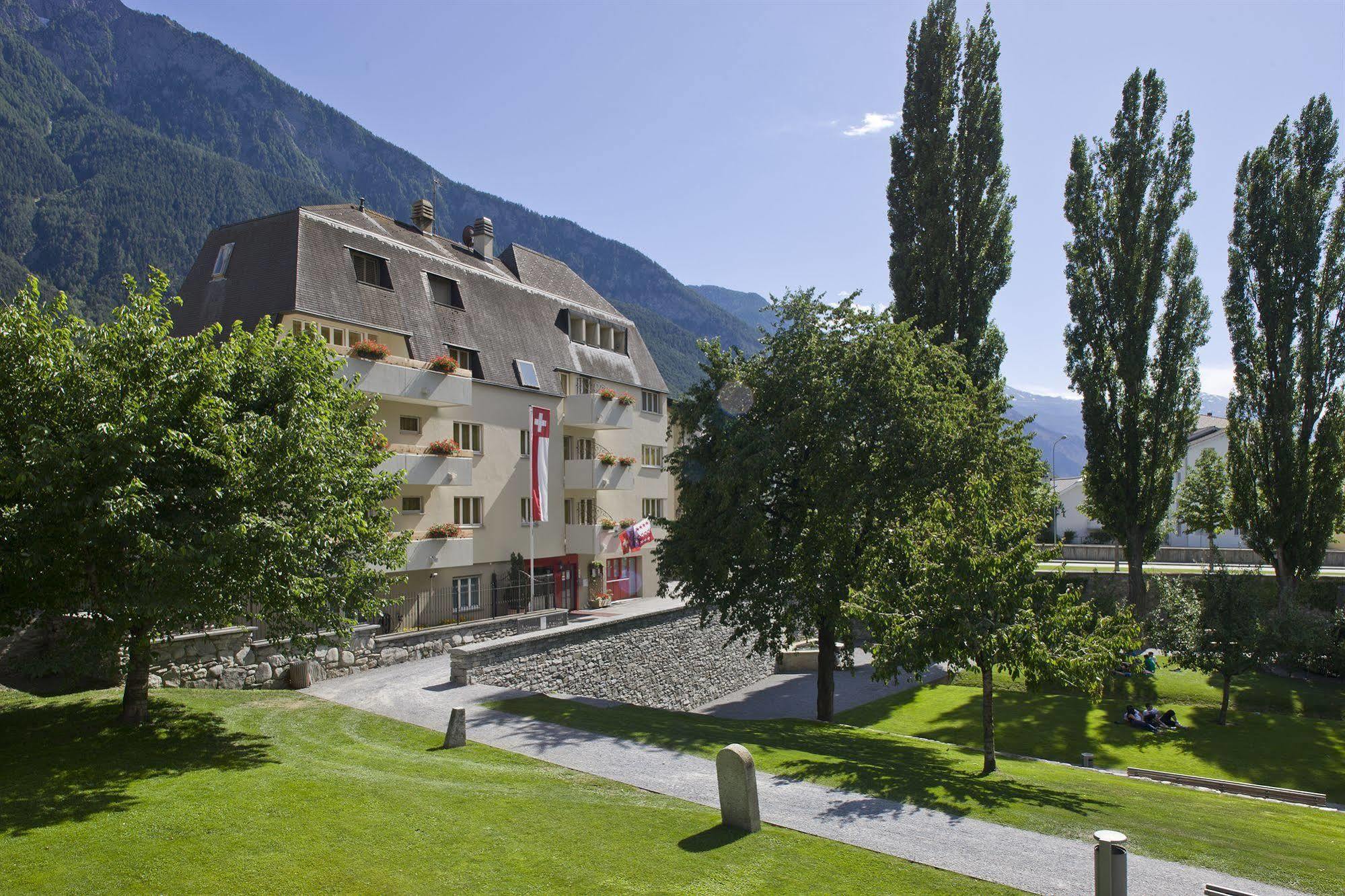 Schlosshotel - Self Check-In Hotel Brig Exterior foto